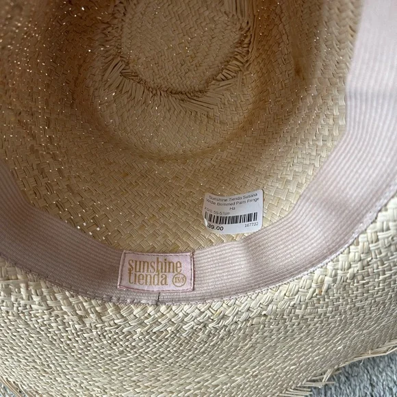 Sunshine Tienda Palm Fringe Hat - Picture 6 of 6